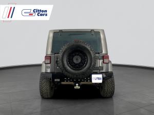 Jeep Wrangler Unltd Sahara 3.6L V6 automatic - Image 8