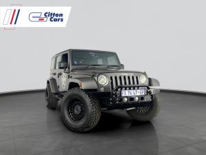 Jeep Wrangler Unltd Sahara 3.6L V6 automatic - Image 9