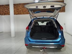 Nissan X-Trail 2.5 4x4 Tekna - Image 8