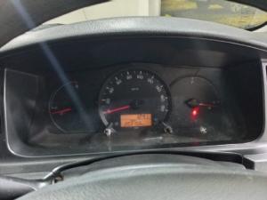 Toyota Quantum 2.5D-4D panel van - Image 13