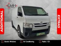 Thumbnail Toyota Quantum 2.5D-4D panel van
