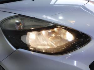 Renault Clio 1.6 Avantage - Image 10