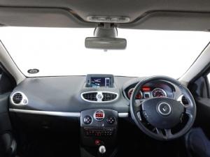 Renault Clio 1.6 Avantage - Image 7
