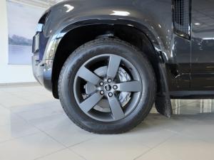 Land Rover Defender 130 D350 X-Dynamic HSE - Image 12