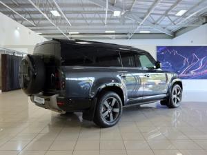 Land Rover Defender 130 D350 X-Dynamic HSE - Image 6