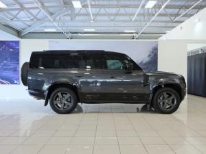 Land Rover Defender 130 D350 X-Dynamic HSE - Image 7