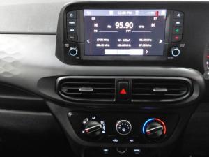 Hyundai Grand i10 1.0 Premium hatch - Image 8