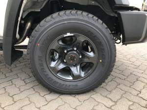 Toyota Land Cruiser 79 2.8GD-6 single cab manual - Image 7