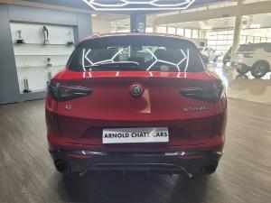 Alfa Romeo Stelvio 2.0T Veloce Q4 - Image 5