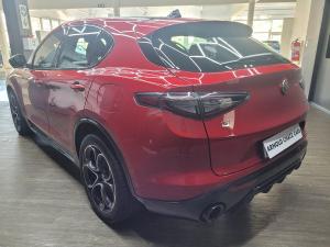 Alfa Romeo Stelvio 2.0T Veloce Q4 - Image 6