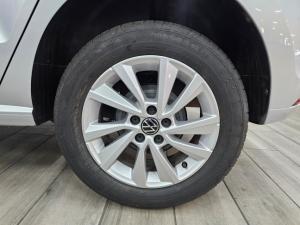 Volkswagen Polo Vivo hatch 1.6 Life - Image 4