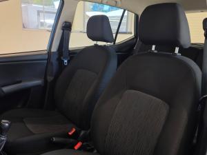 Hyundai i10 1.1 Motion - Image 6