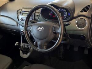 Hyundai i10 1.1 Motion - Image 8
