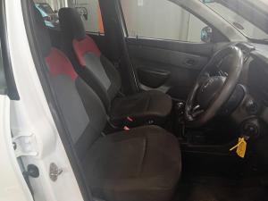 Renault Kwid 1.0 Techno manual - Image 14