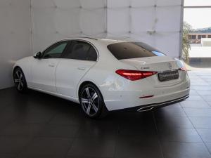 Mercedes-Benz C-Class C200 Avantgarde - Image 11