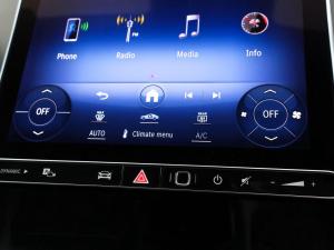 Mercedes-Benz C-Class C200 Avantgarde - Image 22