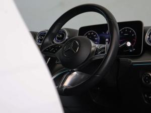 Mercedes-Benz C-Class C200 Avantgarde - Image 25