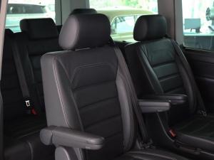 Volkswagen Caravelle 2.0BiTDI Highline 4Motion - Image 25