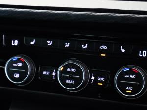 Volkswagen Caravelle 2.0BiTDI Highline 4Motion - Image 29