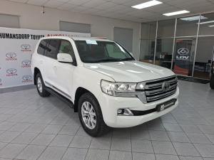 Toyota Land Cruiser 200 4.5D-4D V8 VX - Image 1