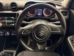 Suzuki Swift 1.2 GLX manual - Image 8