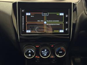 Suzuki Swift 1.2 GLX manual - Image 12