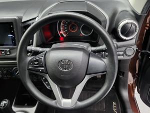 Toyota Vitz 1.0 XR manual - Image 8