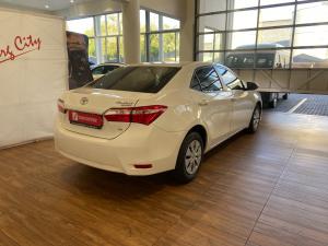 Toyota Corolla Quest 1.8 Plus manual - Image 2