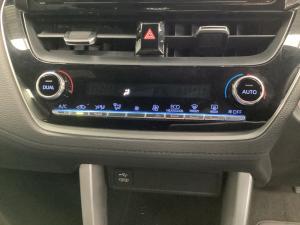 Toyota Corolla Cross 1.8 Hybrid XS - Image 15