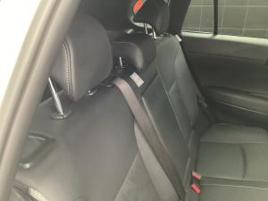 Toyota Corolla Cross 1.8 Hybrid XS - Image 17