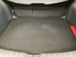 Toyota Corolla Cross 1.8 Hybrid XS - Image 18