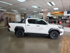 Toyota Hilux 2.8GD-6 48V double cab Legend RS - Image 3