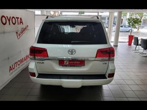 Toyota Land Cruiser 200 4.5D-4D V8 VX-R - Image 5