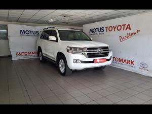 Toyota Land Cruiser 200 4.5D-4D V8 VX-R - Image 1