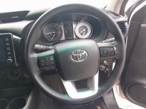 Toyota Hilux 2.4GD-6 double cab 4x4 Raider X auto - Image 8