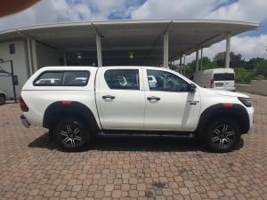 Toyota Hilux 2.4GD-6 double cab 4x4 Raider X auto - Image 3
