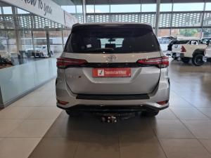 Toyota Fortuner 2.4GD-6 Raised Body automatic - Image 5