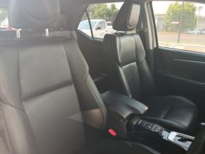 Toyota Fortuner 2.4GD-6 4X4 automatic - Image 17