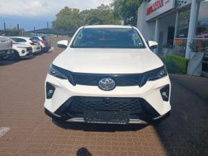 Toyota Fortuner 2.4GD-6 4X4 automatic - Image 4
