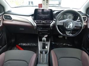 Toyota Starlet Cross 1.5XR automatic - Image 6