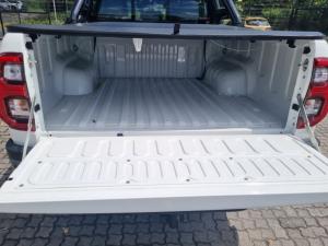 Toyota Hilux 2.8 GD-6 RB Legend automaticD/C - Image 17