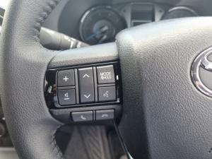 Toyota Hilux 2.8 GD-6 RB Legend RS automaticD/C - Image 8