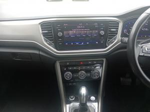 Volkswagen T-ROC 2.0 TSI Design 4MOT DSG - Image 15
