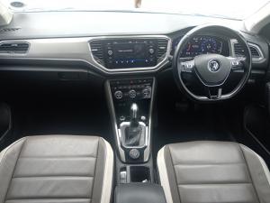Volkswagen T-ROC 2.0 TSI Design 4MOT DSG - Image 6