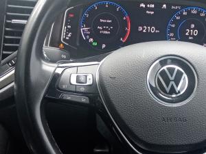 Volkswagen T-ROC 2.0 TSI Design 4MOT DSG - Image 9