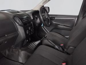 Isuzu D-MAX 250 HO Fleetside Safety S/C - Image 3