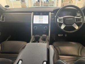 Land Rover Discovery D300 R-Dynamic SE - Image 8