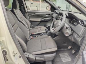 Nissan Magnite 1.0 Visia manual - Image 5