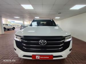 Toyota Land Cruiser Prado 2.8GD VX-R - Image 2