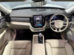 Volvo XC90 T8 Plug-In Hybrid AWD Plus Bright - Image 11